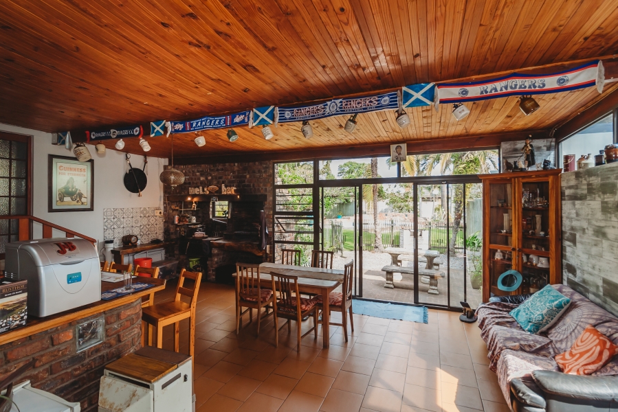 5 Bedroom Property for Sale in Dormehls Drift Western Cape